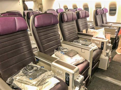 united 777-300er premium plus|United Premium Plus.